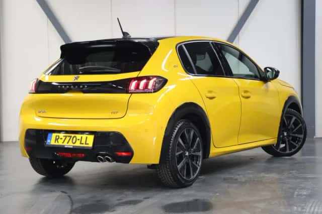 Peugeot 208 (2022) thumbnail 3