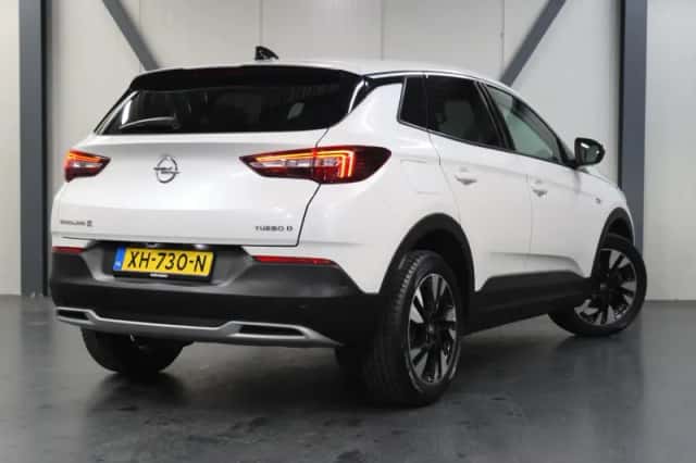 Opel Grandland X (2019) thumbnail 3