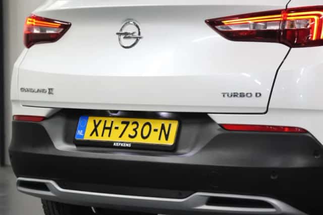Opel Grandland X (2019) thumbnail 6