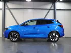 Opel Grandland (2023) thumbnail 2