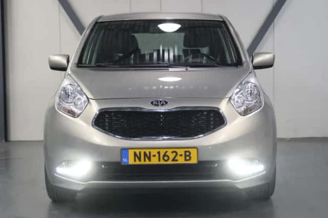Kia Venga (2017) thumbnail 4