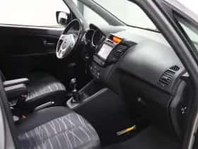 Kia Venga (2017) thumbnail 7