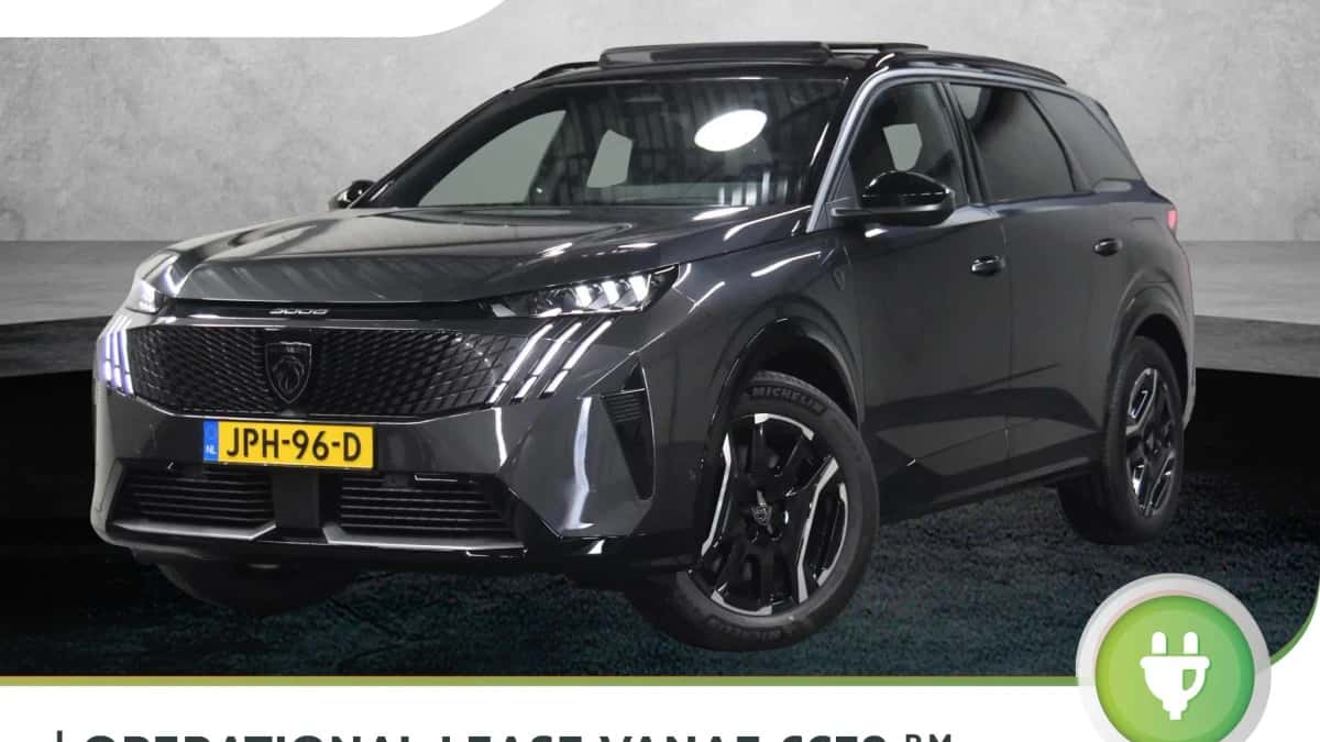 Peugeot E-5008 (2025) — foto 1