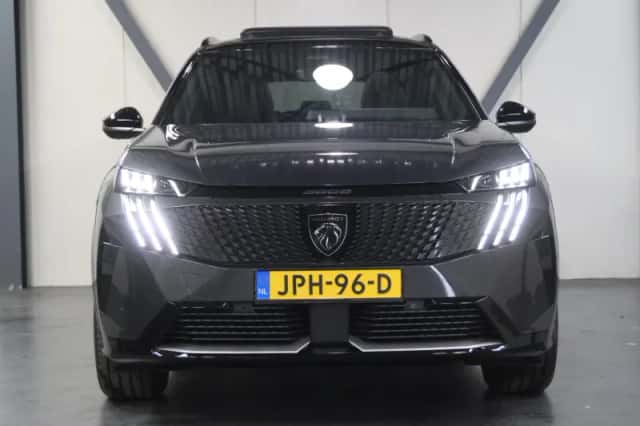 Peugeot E-5008 (2025) thumbnail 4