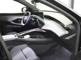 Peugeot e-3008 (2025) thumbnail 8
