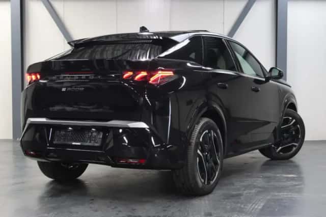 Peugeot e-3008 (2025) thumbnail 3