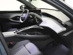 Peugeot e-3008 (2025) thumbnail 8