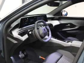Peugeot e-3008 (2025) thumbnail 10