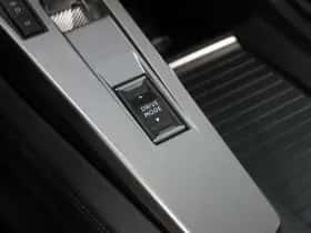 Peugeot 308 (2023) thumbnail 36