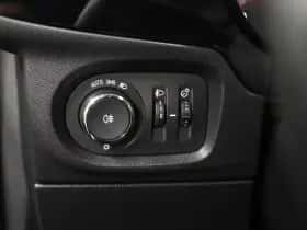 Opel Corsa (2021) thumbnail 23