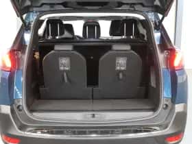 Peugeot 5008 (2022) thumbnail 17
