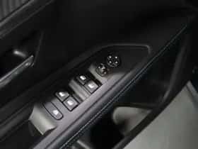 Peugeot 5008 (2022) thumbnail 23