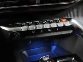 Peugeot 5008 (2022) thumbnail 35