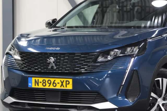 Peugeot 5008 (2022) thumbnail 5