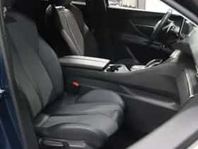Peugeot 5008 (2022) thumbnail 9