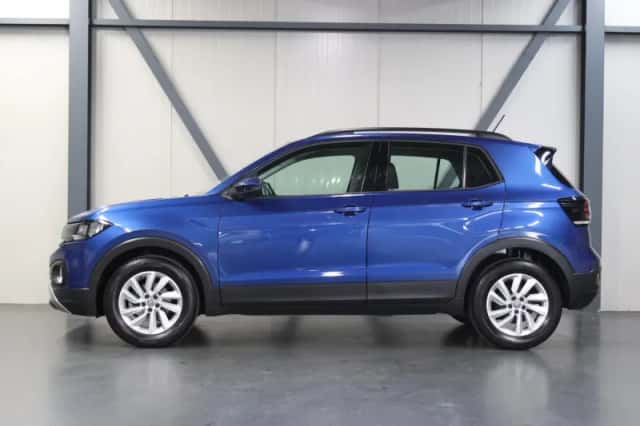 Volkswagen T-Cross (2019) thumbnail 2