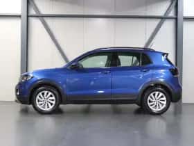 Volkswagen T-Cross (2019) thumbnail 2