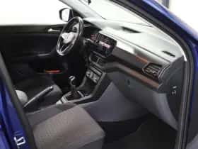 Volkswagen T-Cross (2019) thumbnail 9