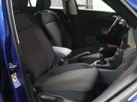 Volkswagen T-Cross (2019) thumbnail 10