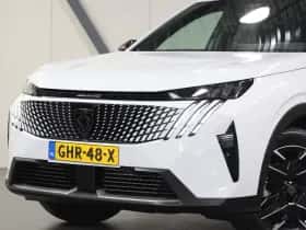 Peugeot 3008 (2024) thumbnail 5