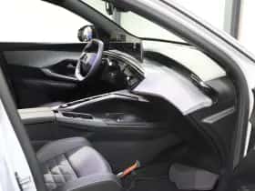 Peugeot 3008 (2024) thumbnail 9