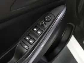 Opel Grandland X (2019) thumbnail 23