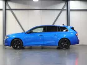 Opel Astra (2023) thumbnail 2