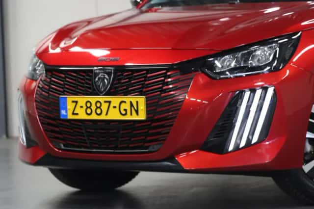 Peugeot 208 (2024) thumbnail 6