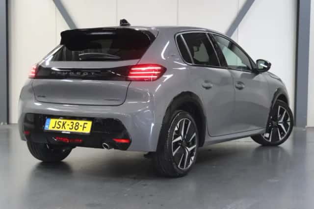 Peugeot 208 (2025) thumbnail 3