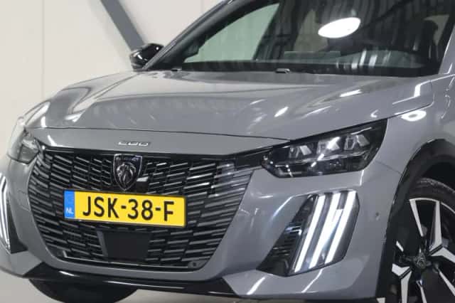 Peugeot 208 (2025) thumbnail 5