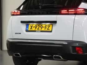 Peugeot 2008 (2023) thumbnail 6