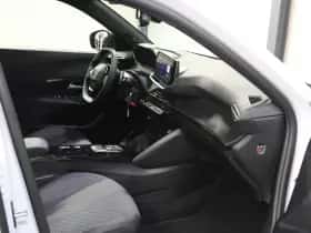 Peugeot 2008 (2023) thumbnail 8