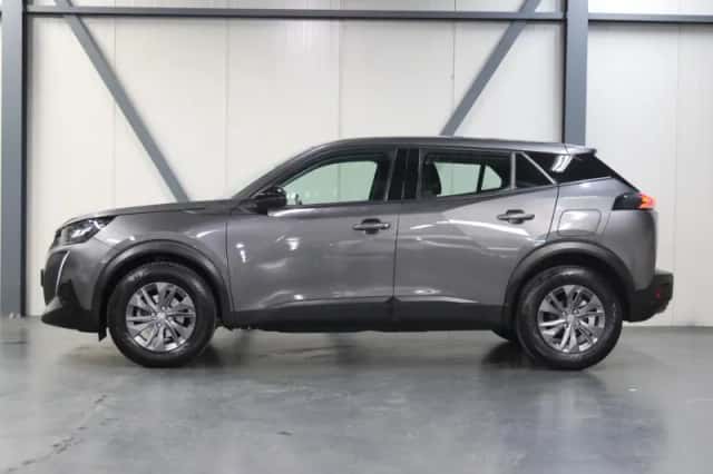 Peugeot 2008 (2022) thumbnail 2