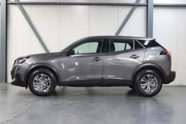 Peugeot 2008 (2022) thumbnail 2