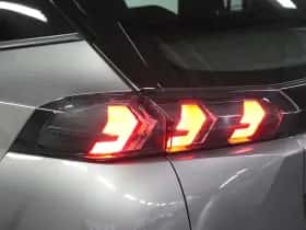 Peugeot 2008 (2022) thumbnail 17
