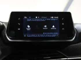Peugeot 2008 (2022) thumbnail 27