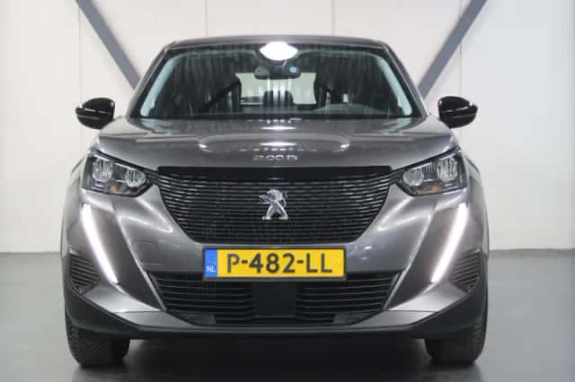 Peugeot 2008 (2022) thumbnail 4