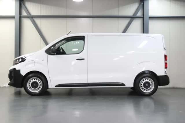 Opel Vivaro-e (2025) thumbnail 2