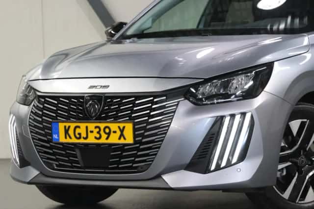 Peugeot 208 (2025) thumbnail 5