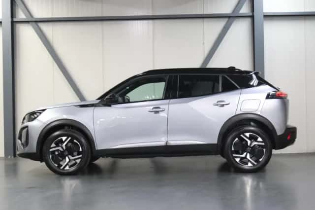 Peugeot 2008 (2025) thumbnail 2