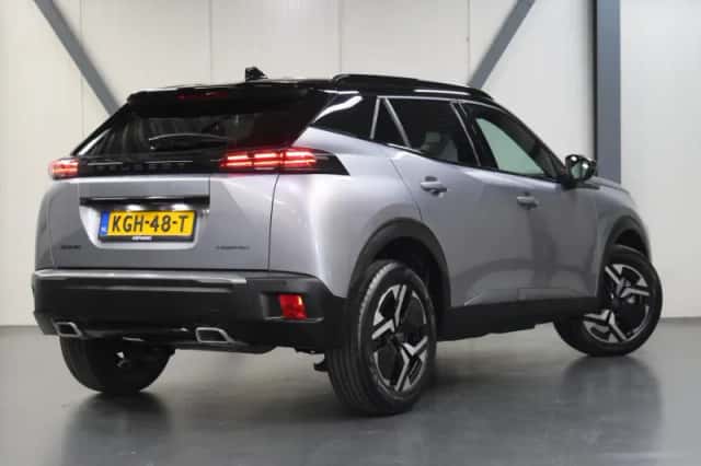 Peugeot 2008 (2025) thumbnail 3