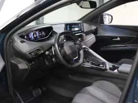 Peugeot 3008 (2023) thumbnail 11