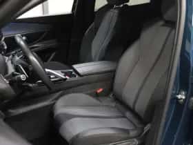 Peugeot 3008 (2023) thumbnail 12