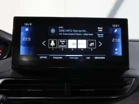 Peugeot 3008 (2023) thumbnail 30