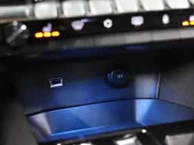 Peugeot 3008 (2023) thumbnail 37
