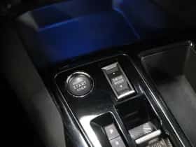 Peugeot 3008 (2023) thumbnail 38