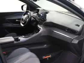 Peugeot 3008 (2023) thumbnail 9