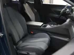 Peugeot 3008 (2023) thumbnail 10