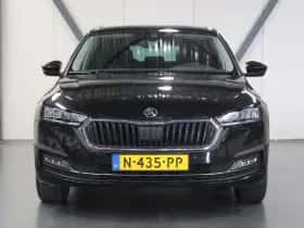 Škoda Octavia (2021) thumbnail 4