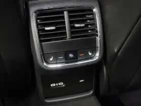 Škoda Octavia (2021) thumbnail 16